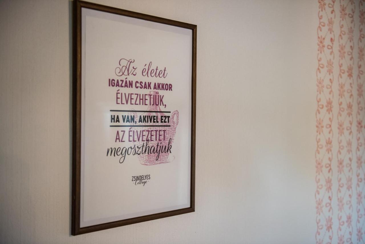 Zsindelyes Cottage Erpatak Exteriör bild