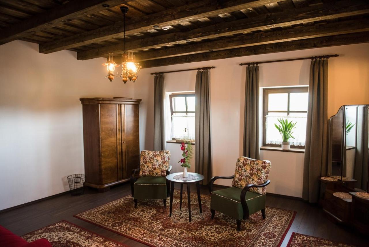 Zsindelyes Cottage Erpatak Exteriör bild