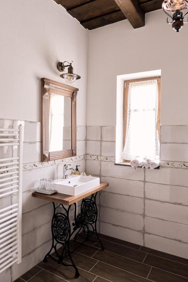 Zsindelyes Cottage Erpatak Exteriör bild