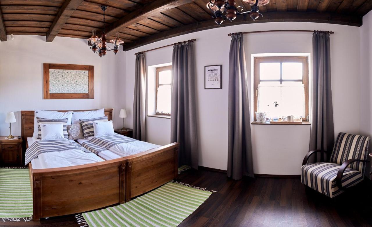 Zsindelyes Cottage Erpatak Exteriör bild
